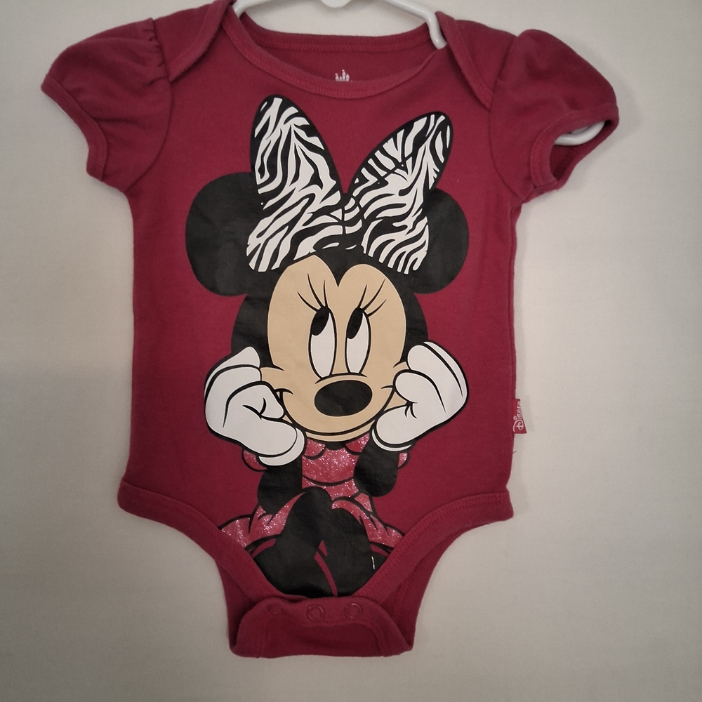 Disney Minnie Mouse‎ Magenta Bodysuit